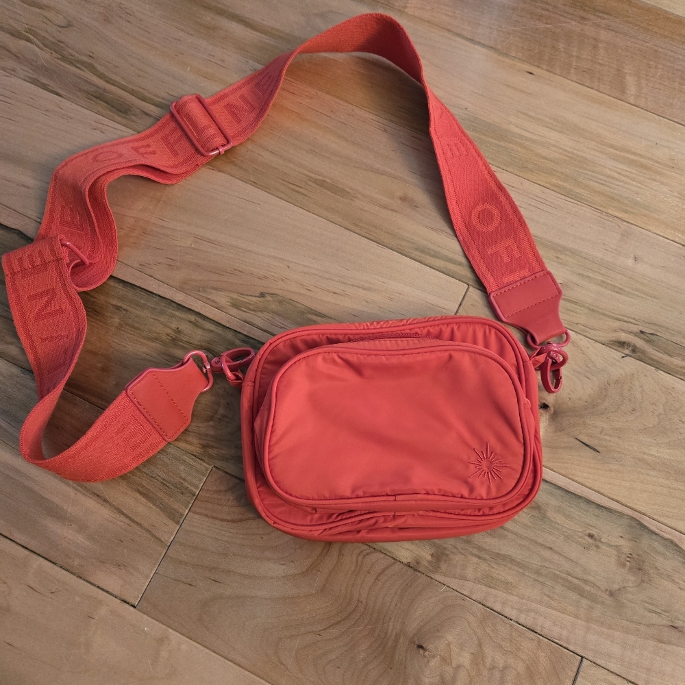 Aerie Red Cross Body Bag